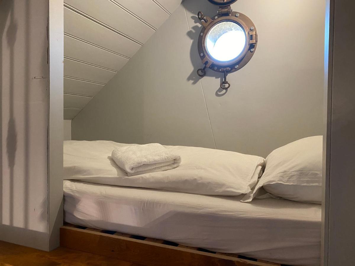 B&B De Lage Zwaluw Zwaluwe Extérieur photo
